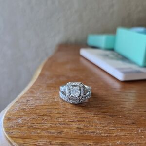 Dazzling Silver Diamond Ring Set